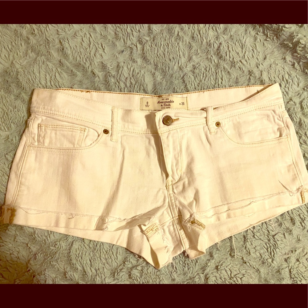 White short jeans